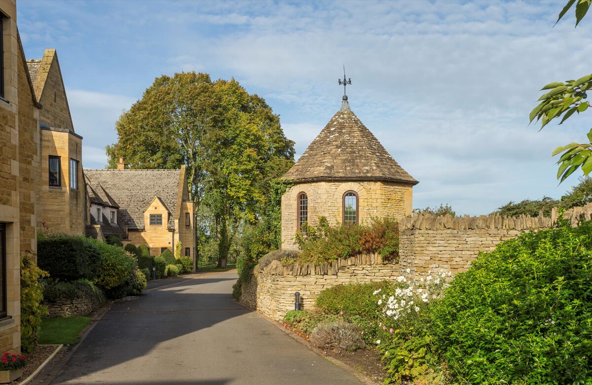 house for sale in Newlands Court, Stow on the Wold, Cheltenham