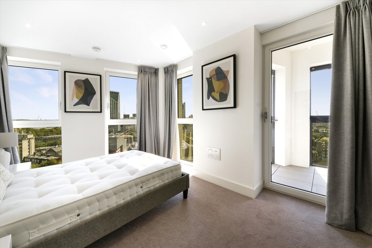 flat to rent in Conquest Tower, 130 Blackfriars Road,Southwark, London