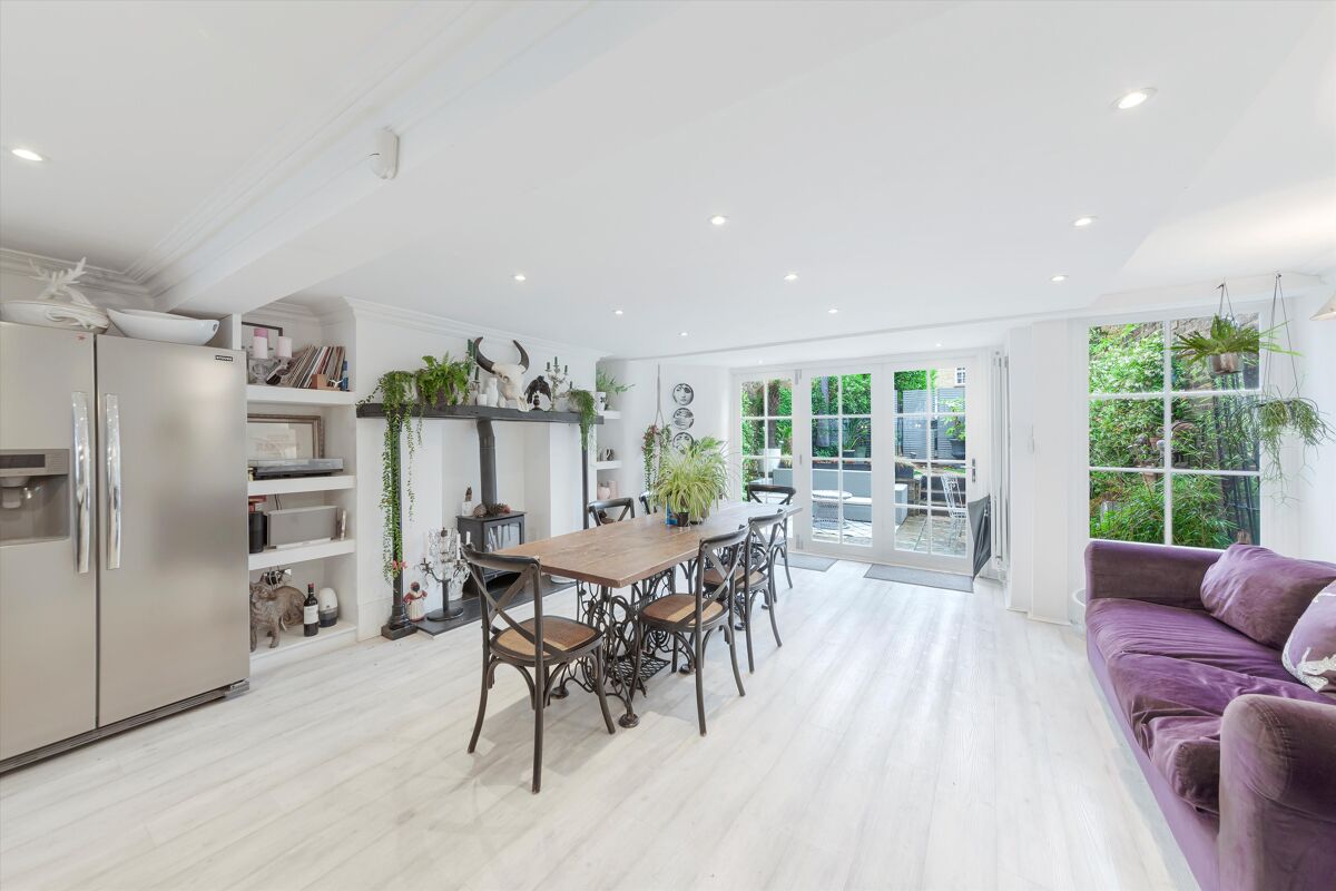 house to rent in New Kent Road, London, SE1 TBQ012052754 Knight Frank