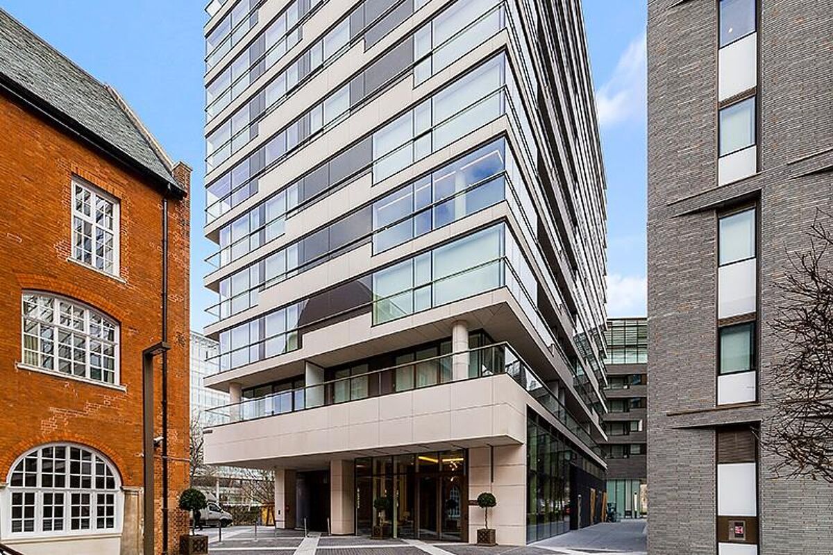 flat to rent in Earls Way, One Tower Bridge, London , SE1