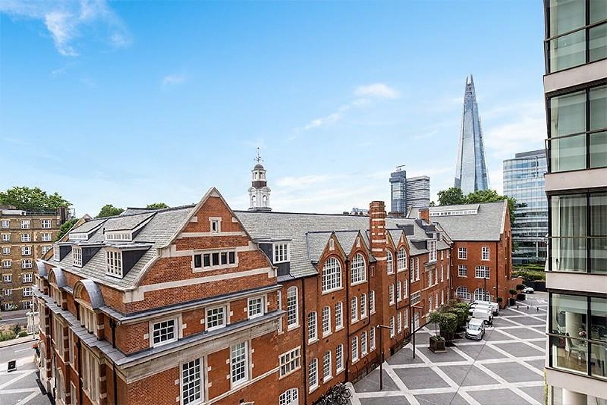 flat to rent in Duchess Walk, One Tower Bridge, London, SE1