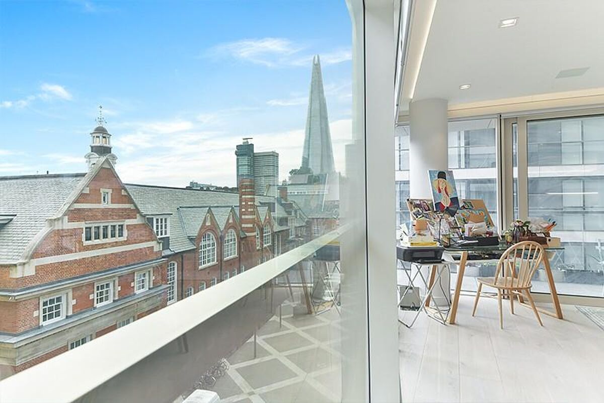 flat to rent in Duchess Walk, One Tower Bridge, London, SE1