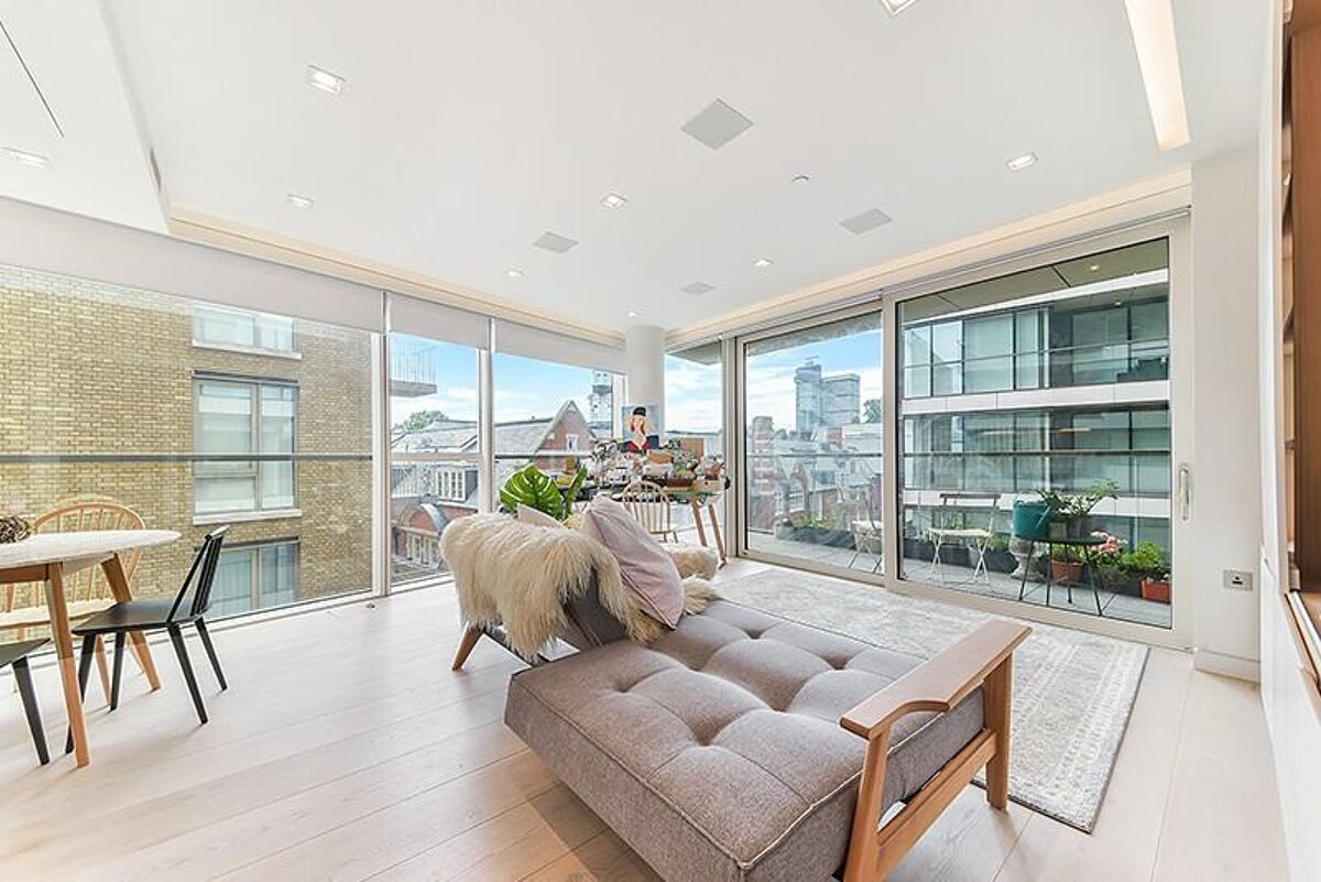 flat to rent in Duchess Walk, One Tower Bridge, London, SE1