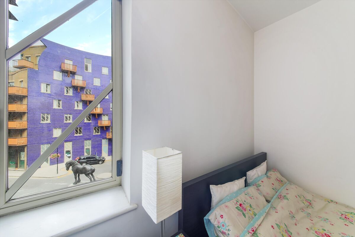 flat to rent in Queen Elizabeth Street, Shad Thames, London, SE1