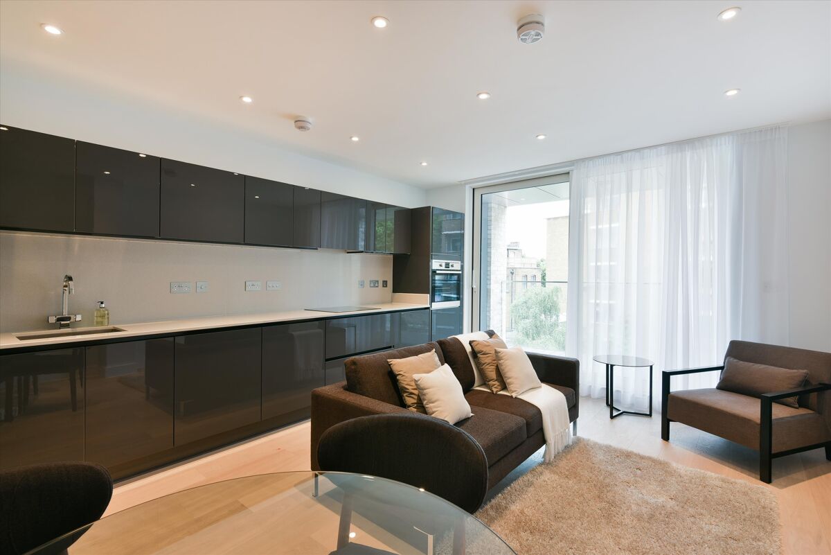 flat to rent in Globe View House, 27 Pocock Street, London, SE1