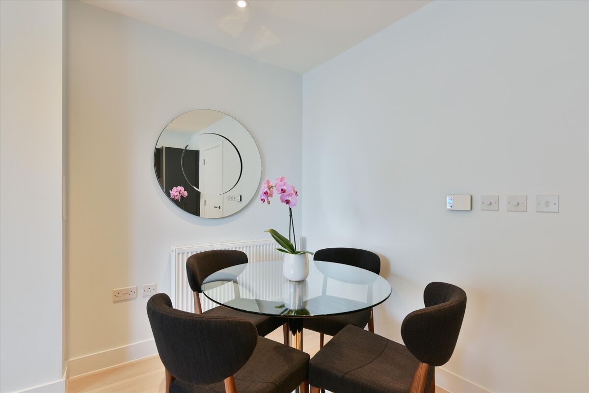 flat to rent in Globe View House, 27 Pocock Street, London, SE1