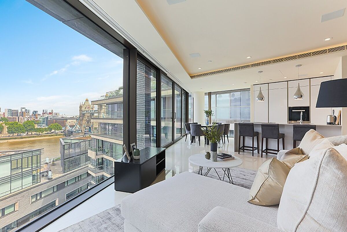 flat to rent in Hanover House, Crown Square, One Tower Bridge, London
