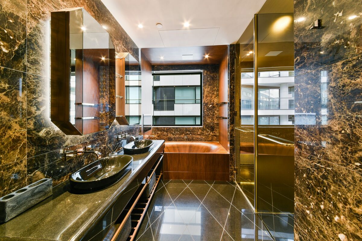 flat to rent in Blenheim House, Crown Square,Tower Bridge, London, SE1 flat to rent in Blenheim House, Crown Square,Tower Bridge, London, SE1