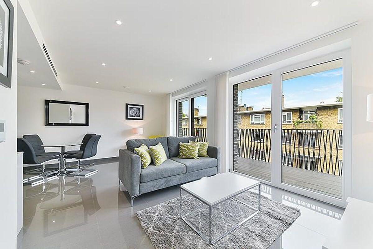 flat to rent in Elliston Apartments, Glade Path, London SE1 TBQ307180