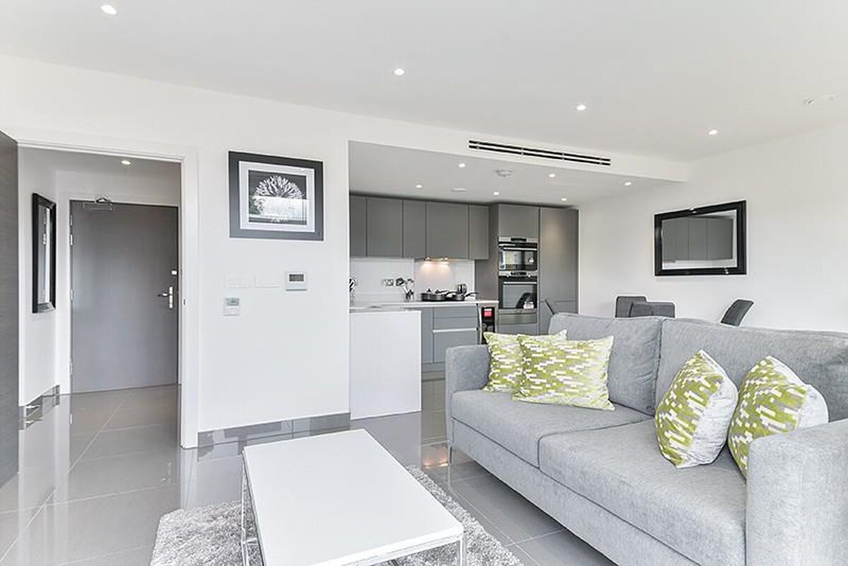 flat to rent in Elliston Apartments, Glade Path, London SE1 TBQ307180