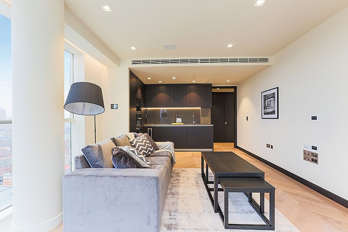 flat to rent in Balmoral House, Earls Way, One Tower Bridge, Tower