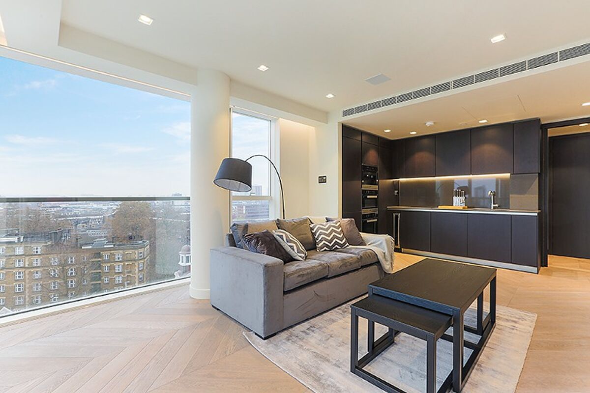 flat to rent in Balmoral House, Earls Way, One Tower Bridge, Tower Bridge, London, SE1