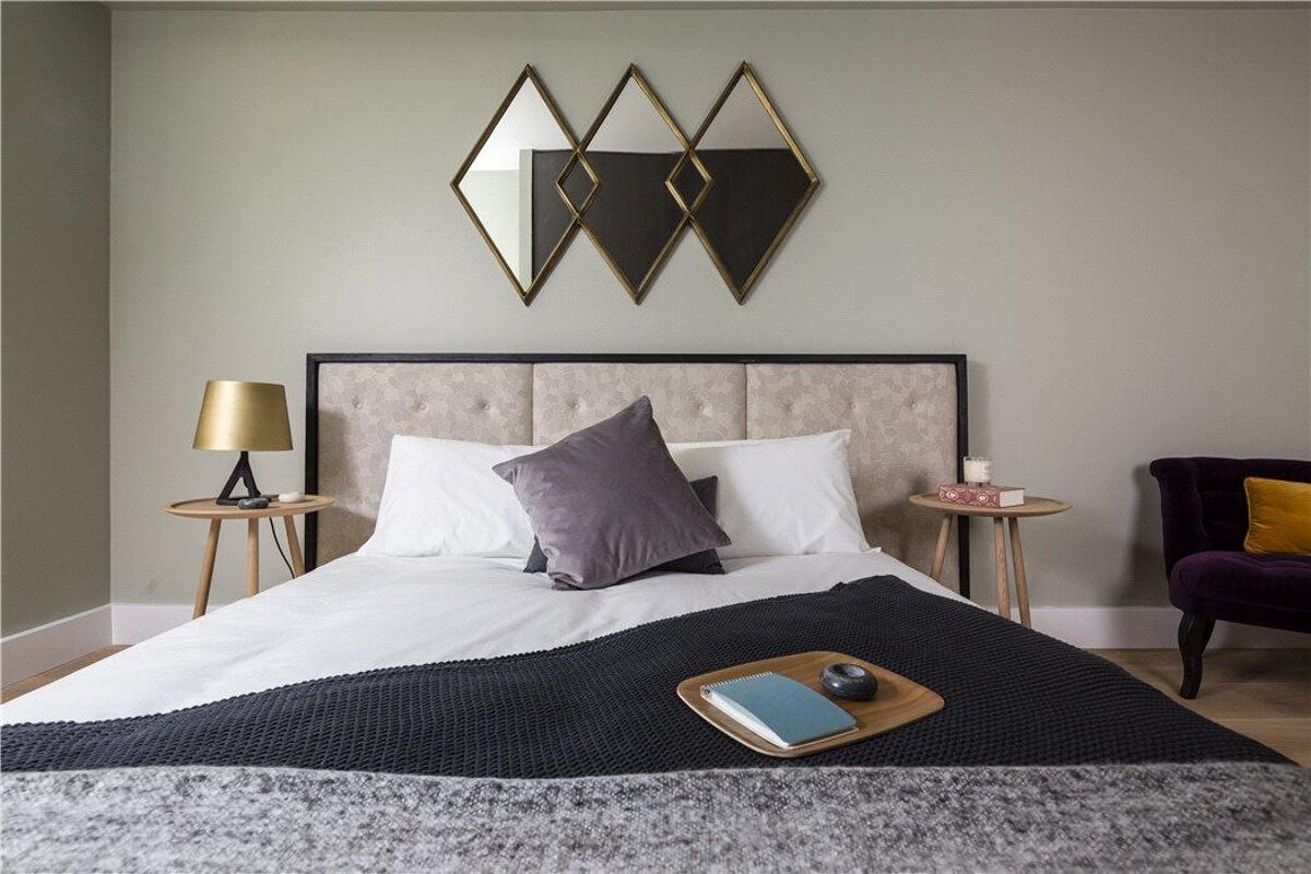 flat for sale in P.B5.6 Islington Square, 17 Esther Anne Place