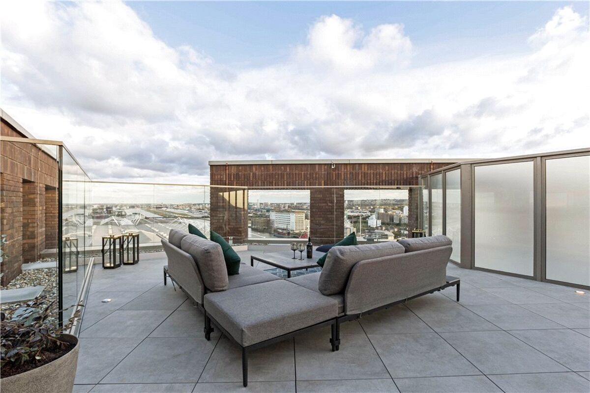 development for sale in 19.02 Royal Docks West, Royal Victoria Docks