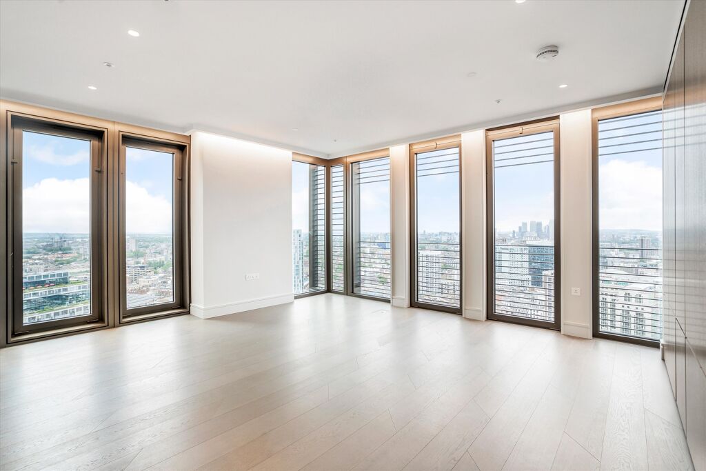 Image of Three Bedroom Apartment For Sale | One Bishopsgate Plaza, City of London EC3A 7AB | Knight Frank