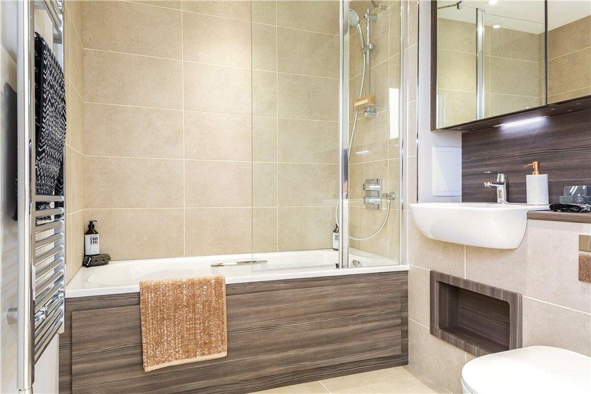 flat for sale in 273 Cantwell House, Upton Gardens, Green Street