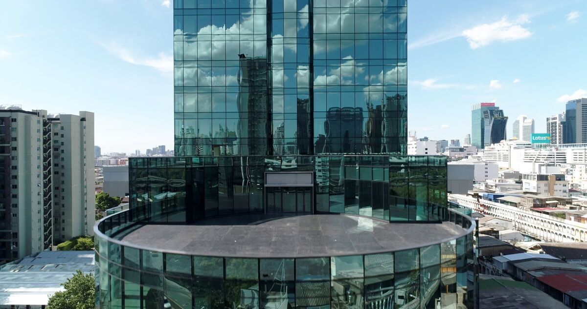 อสังหาริมทรัพย์ให้เช่า สกายไนน์ เซ็นเตอร์ ถนนพระราม 9 Knight Frank