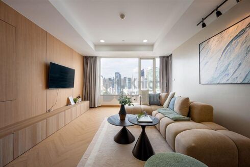 Picture of 2 bedroom condominium for sale.