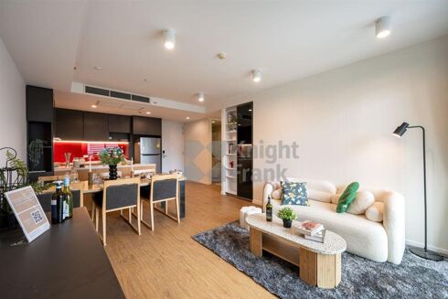 Picture of 3 bedroom condominium for sale.