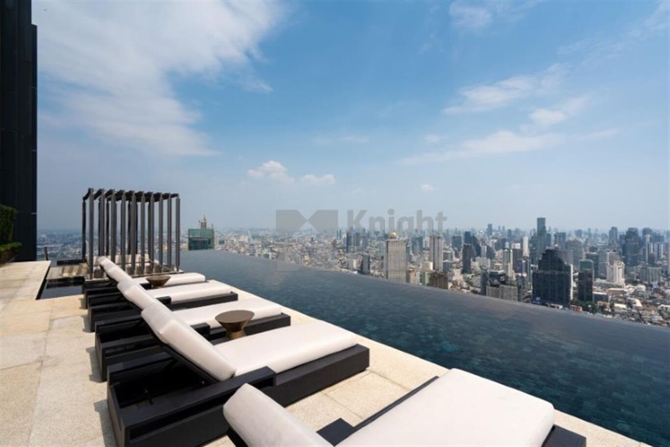 Image of Chareonkrung, Four Seasons Private Residences, 374.69 sq.m