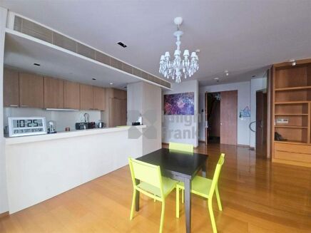 Picture of 3 bedroom condominium for sale.