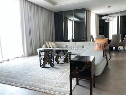 Picture of 3 bedroom condominium for sale.