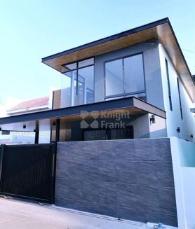 Picture of 3 bedroom house for sale.