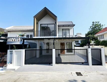 Picture of 3 bedroom house for sale.