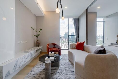 Picture of 1 bedroom condominium for sale.