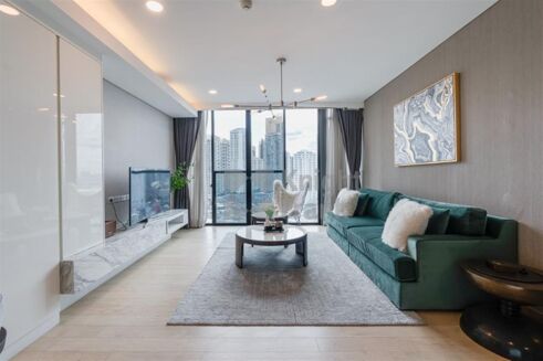 Picture of 2 bedroom condominium for sale.