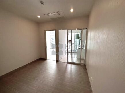 Picture of 1 bedroom condominium for sale.