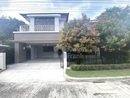Picture of 4 bedroom house for sale.