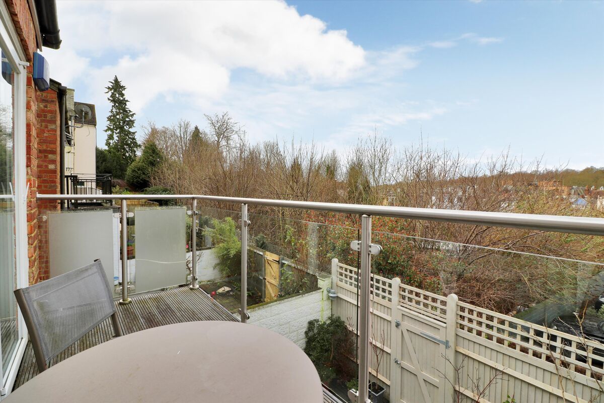 house for sale in Sutherland Road, Tunbridge Wells, Kent, TN1 TNW012010471 Knight Frank