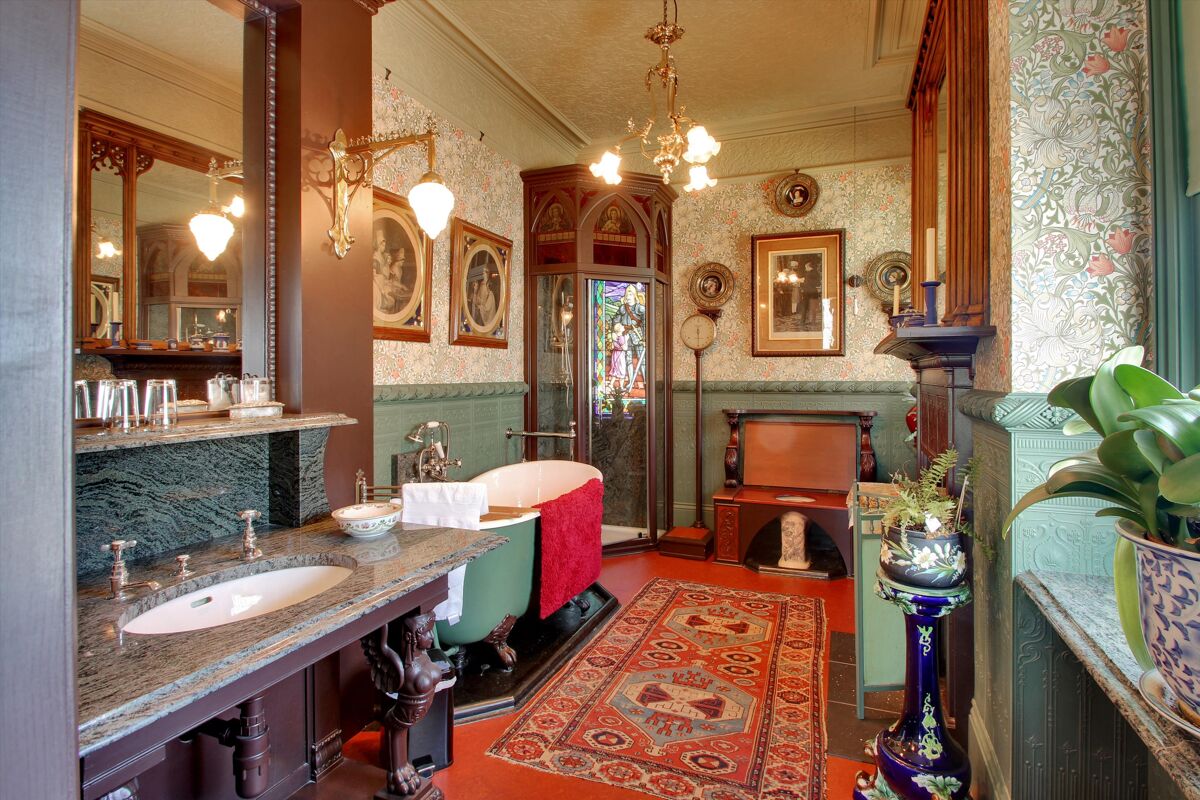 house for sale in Lansdowne Road, Tunbridge Wells, Kent, TN1