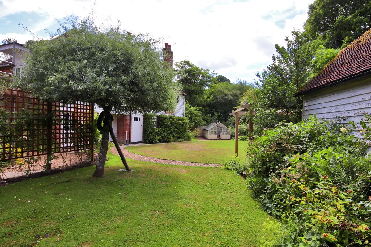 house for sale in Slip Mill Lane, Hawkhurst, Cranbrook, Kent, TN18