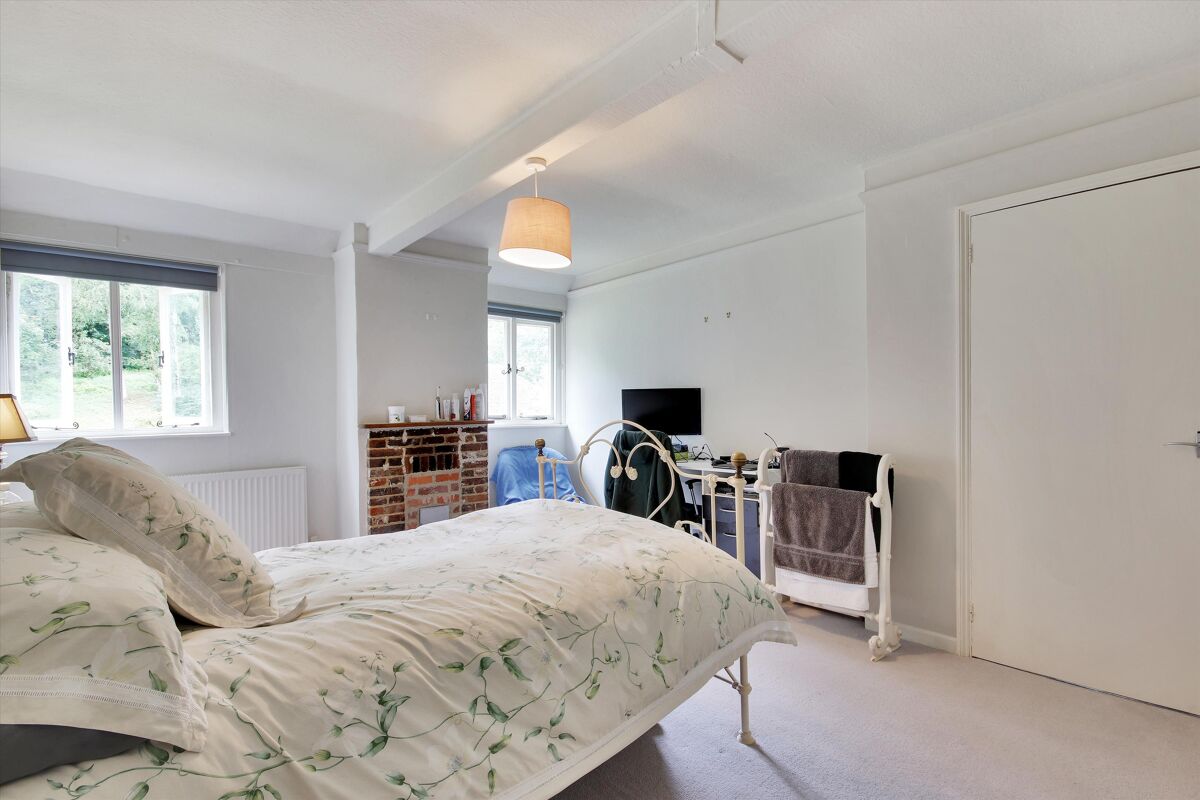 house for sale in Slip Mill Lane, Hawkhurst, Cranbrook, Kent, TN18