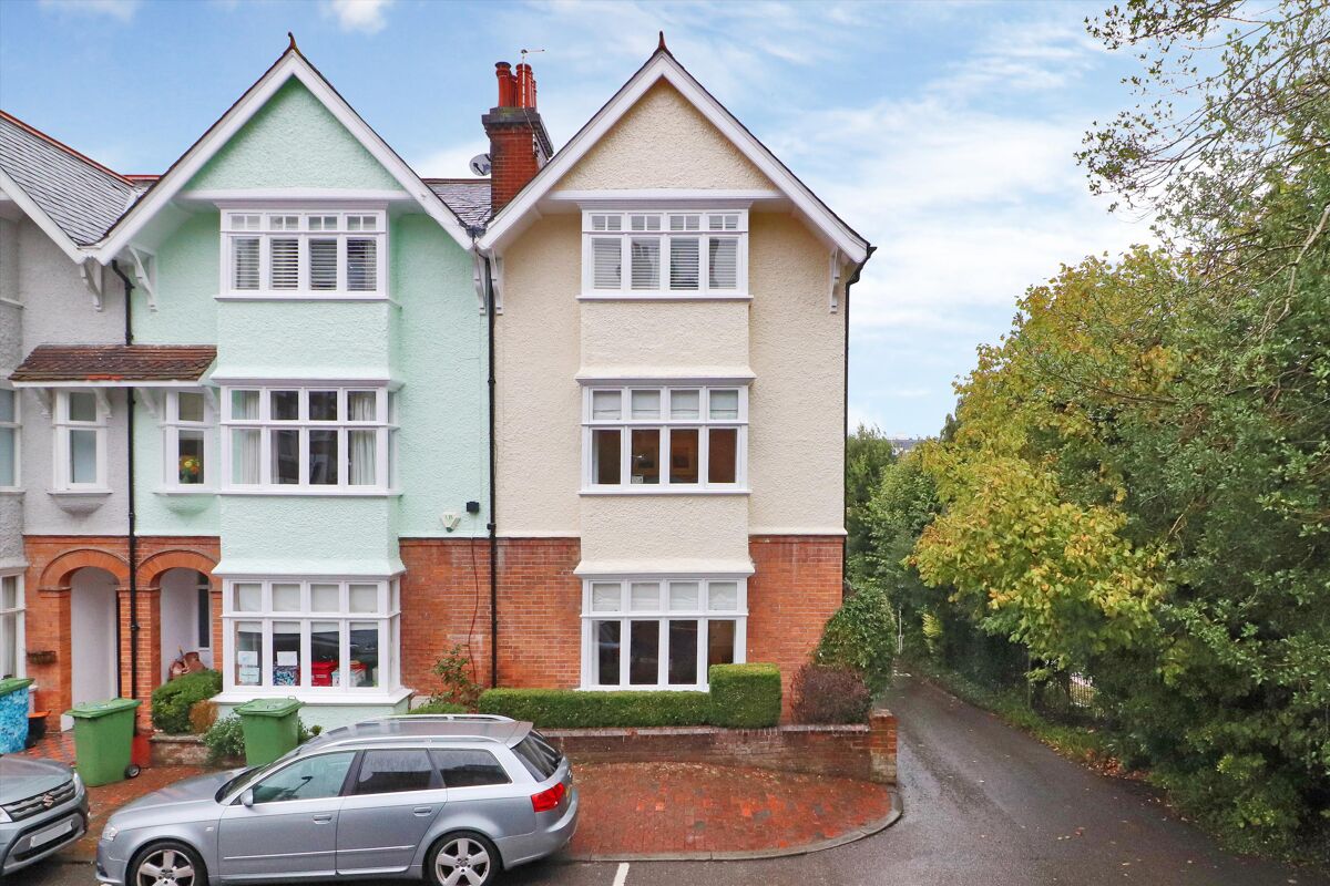 house for sale in Christchurch Avenue, Tunbridge Wells, Kent, TN1 TNW012040535 Knight Frank