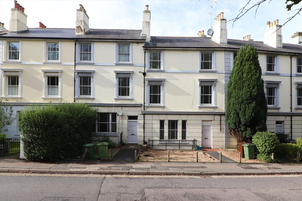 house for sale in Nevill Terrace, Tunbridge Wells, Kent, TN2