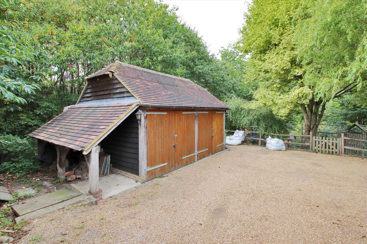 house for sale in Half Moon Lane, Tudeley, Tonbridge, Kent, TN11