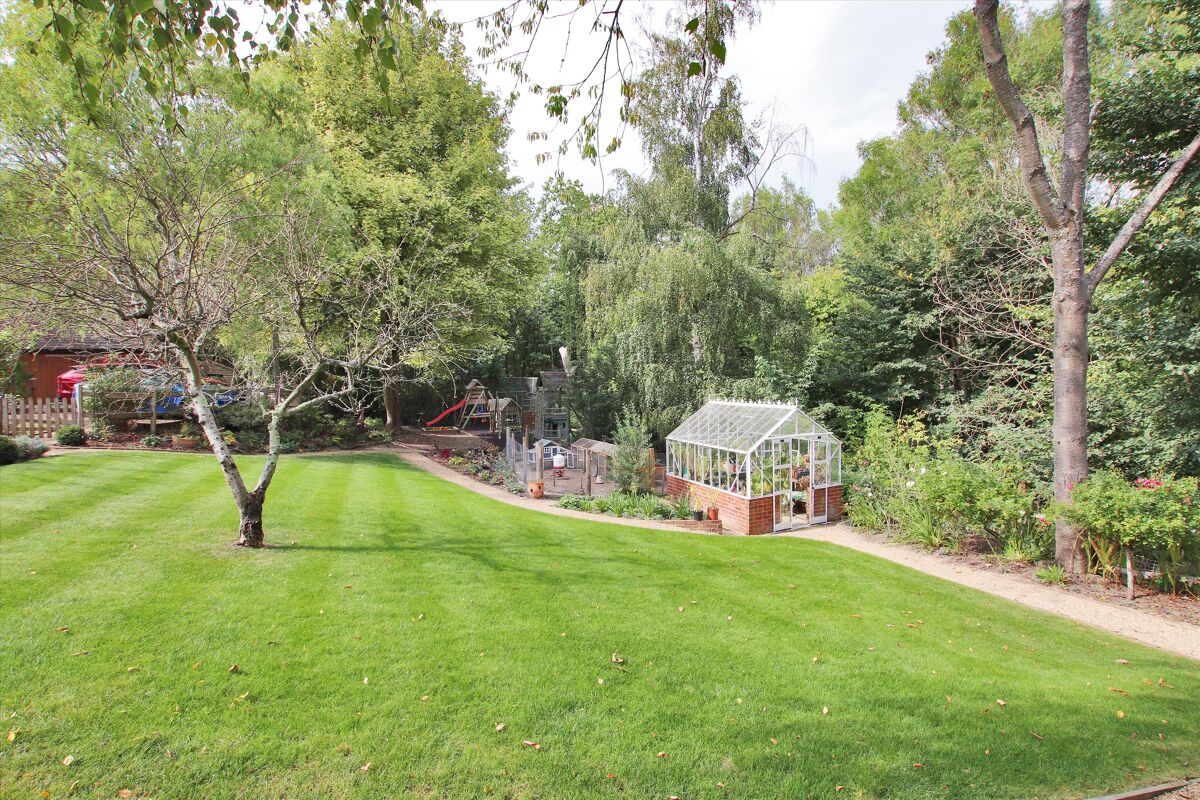 house for sale in Half Moon Lane, Tudeley, Tonbridge, Kent, TN11