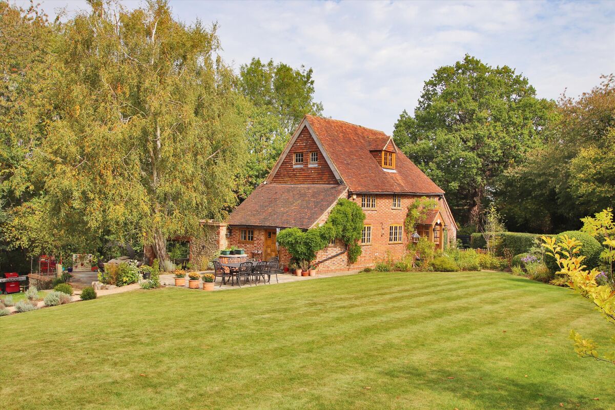 house for sale in Half Moon Lane, Tudeley, Tonbridge, Kent, TN11