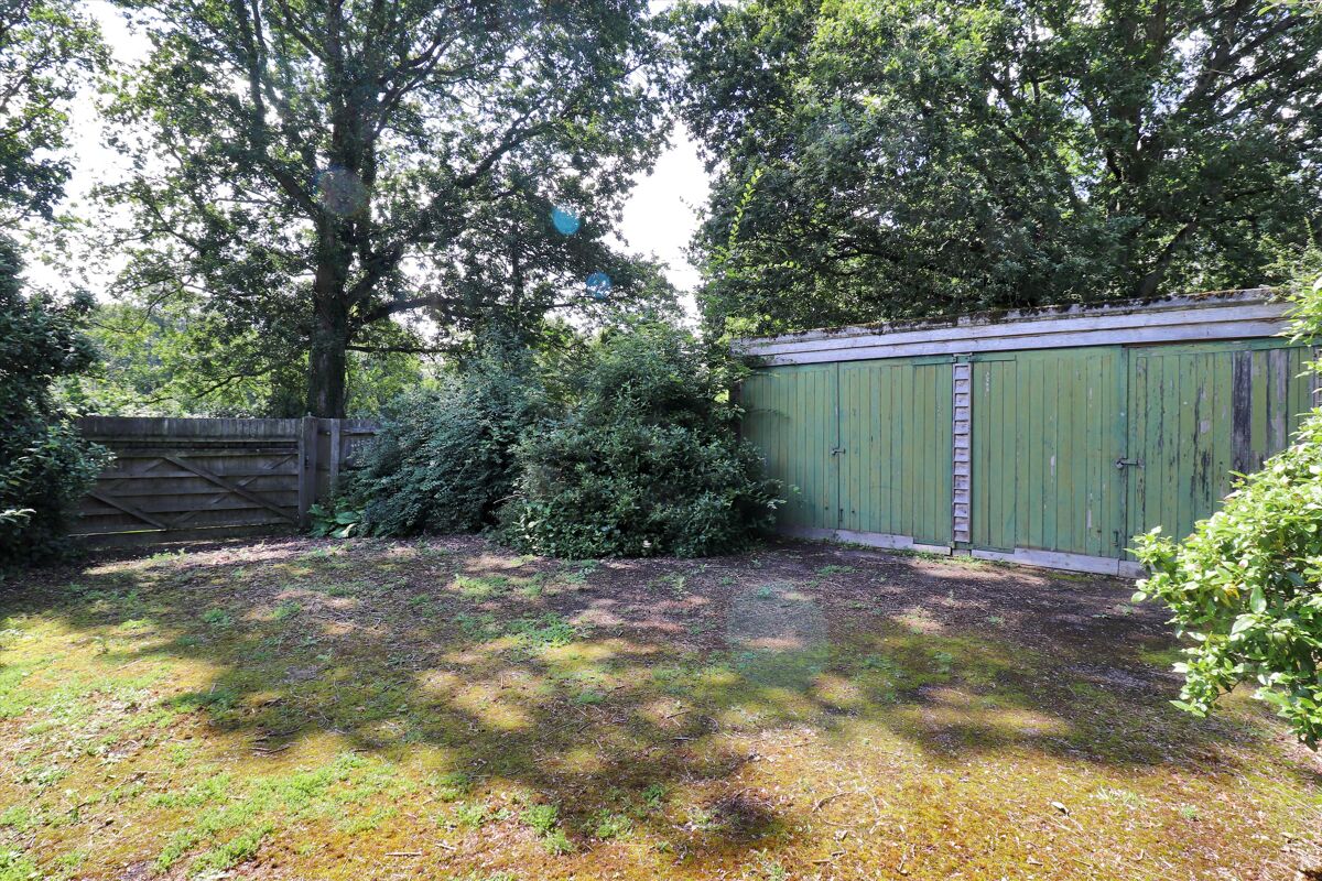 house for sale in Stream Lane, Hawkhurst, Cranbrook, Kent, TN18