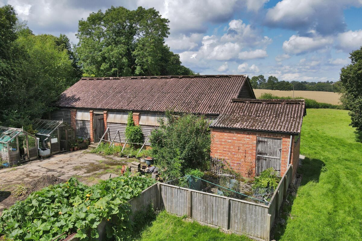 house for sale in Stream Lane, Hawkhurst, Cranbrook, Kent, TN18