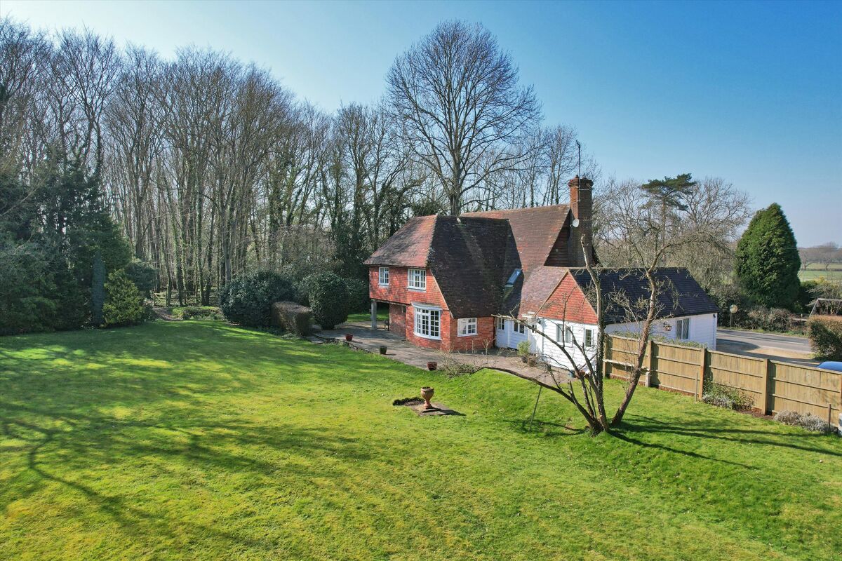 house for sale in Smarden, Ashford, Kent, TN27 TNW012108840 Knight