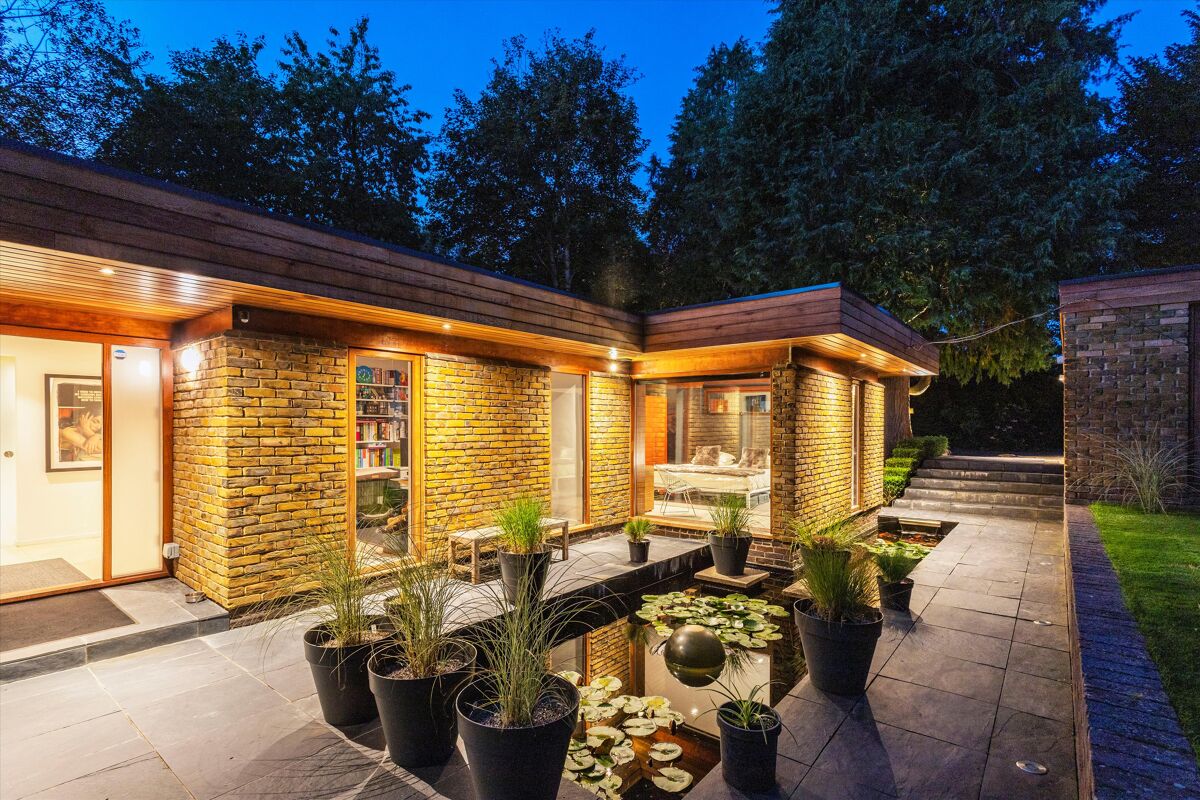 house for sale in Shandon Close, Tunbridge Wells, Kent, TN2