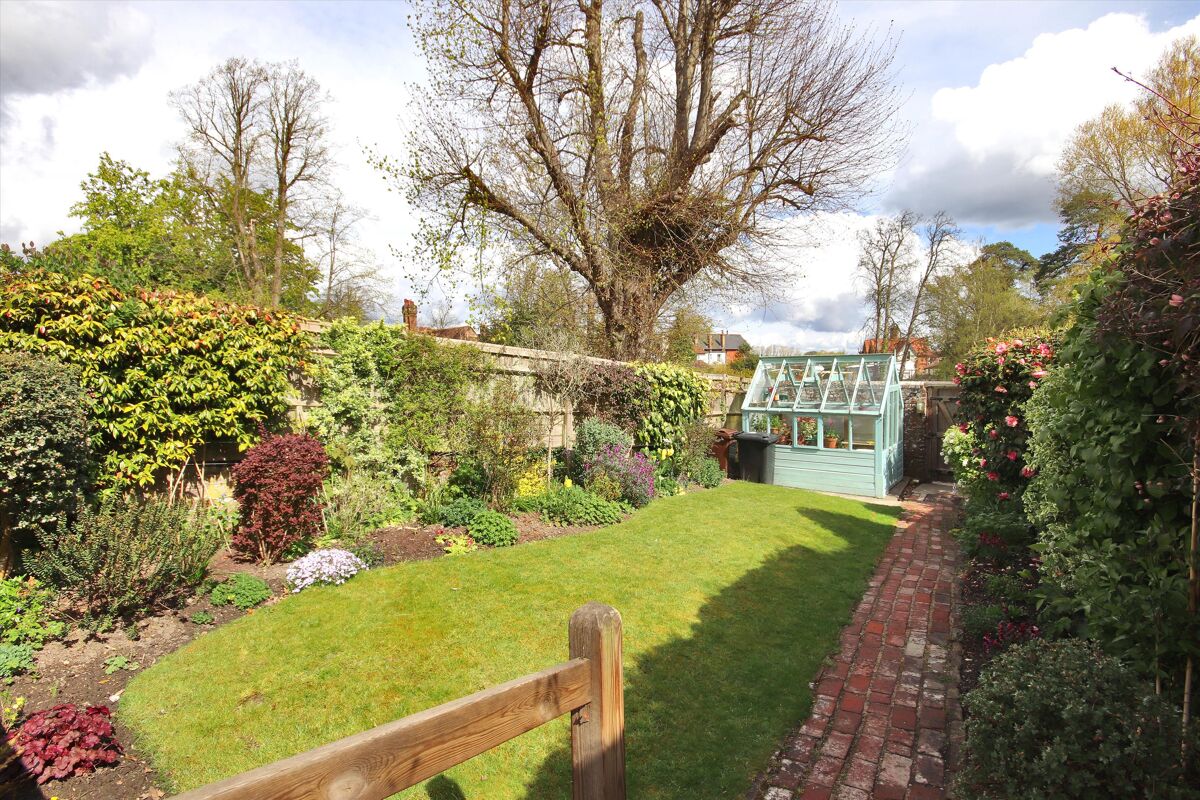 house for sale in The Moor, Hawkhurst, Kent, TN18 TNW012117526