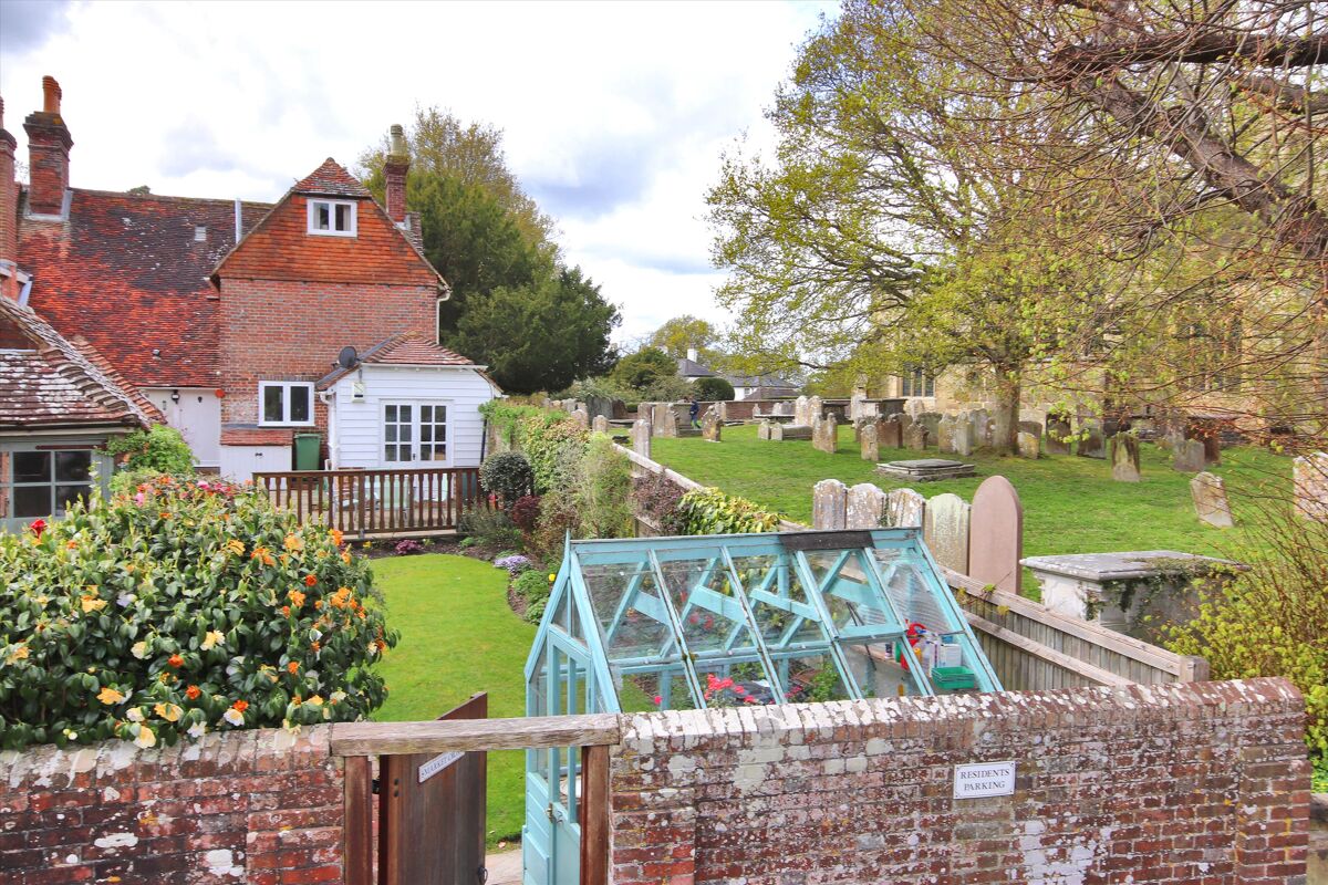 house for sale in The Moor, Hawkhurst, Kent, TN18 TNW012117526