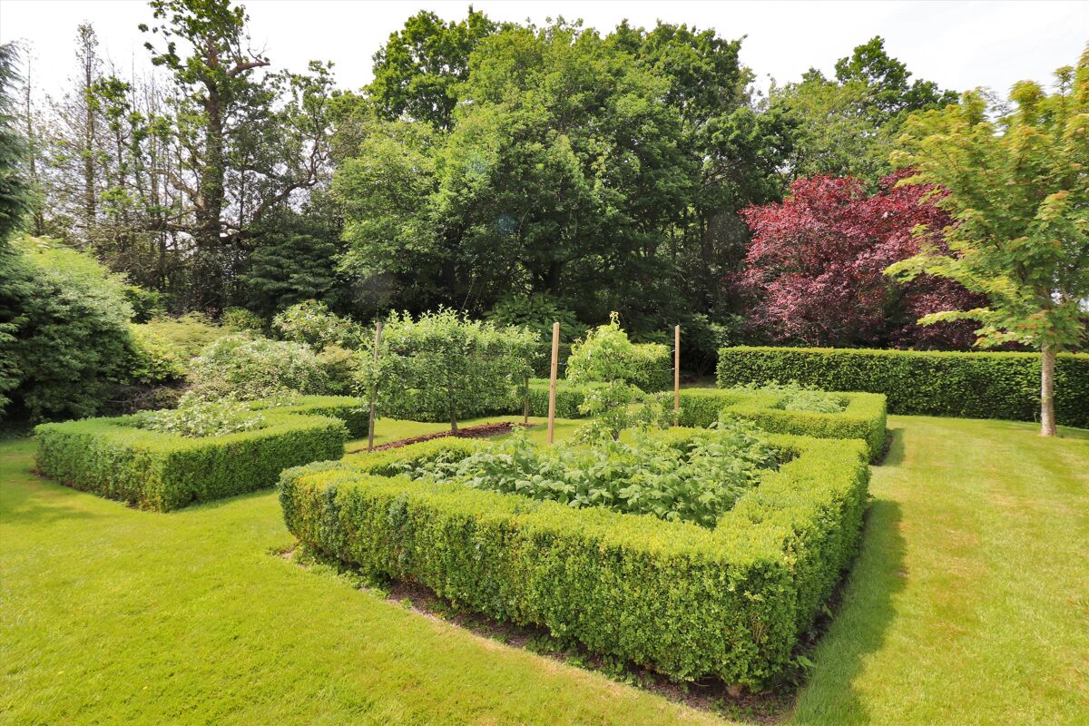 house for sale in Ladham Road, Goudhurst, Cranbrook, Kent, TN17