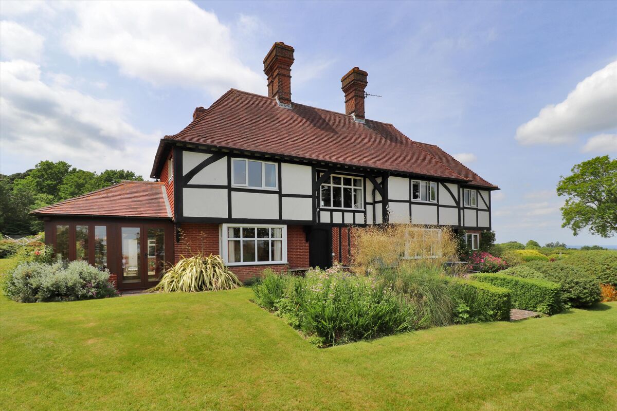 house for sale in Ladham Road, Goudhurst, Cranbrook, Kent, TN17