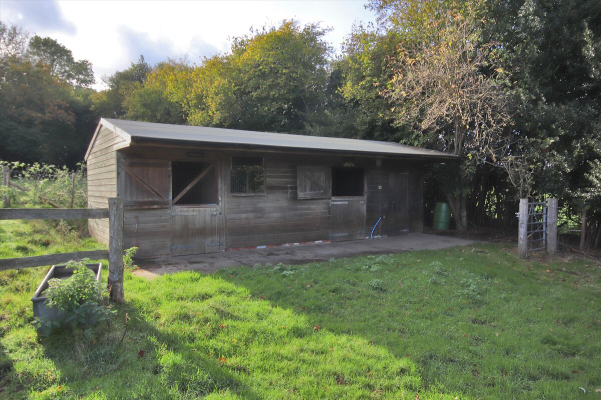 house for sale in Cousley Wood, Wadhurst, East Sussex, TN5